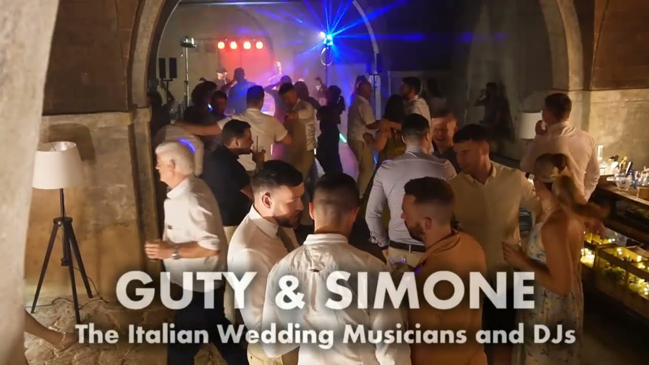 Villa Catignano Wedding Band - GUTY & SIMONE